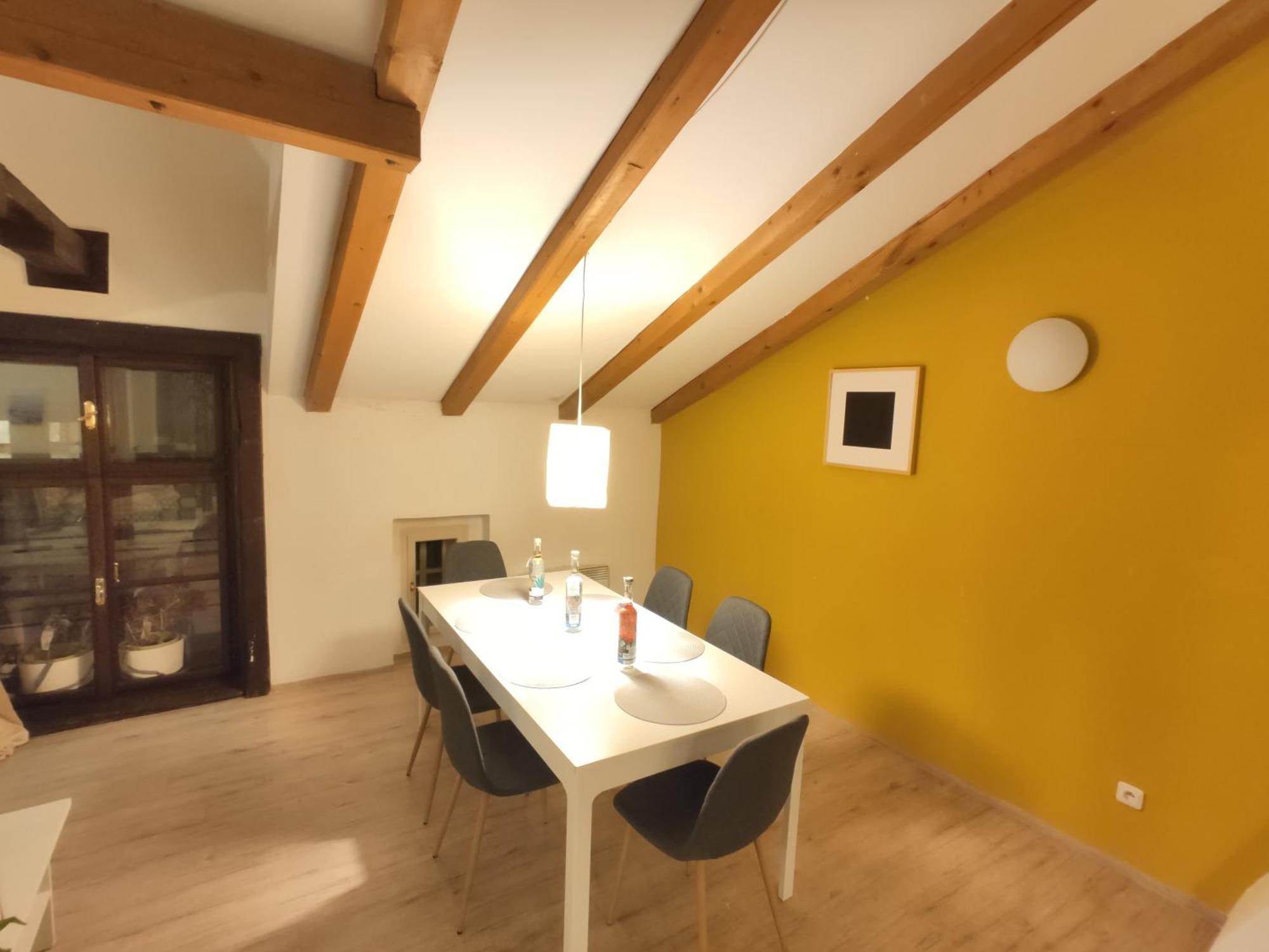 Lägenhet Cozygem Apt 2 Mins Walk Charles Bridge Prag